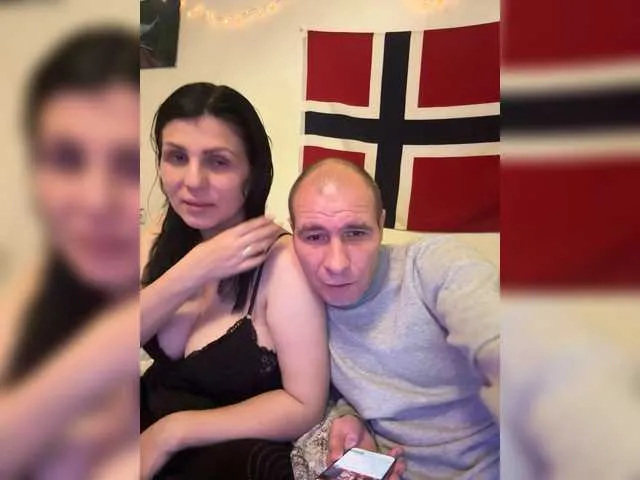 Live with TefyRodriguezz on FliCam Image 5