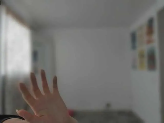 SandiSquirts – webcam model profile photo Image 2