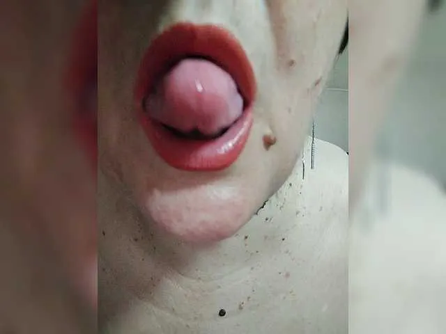 VaniaLee – webcam model profile photo Image 12