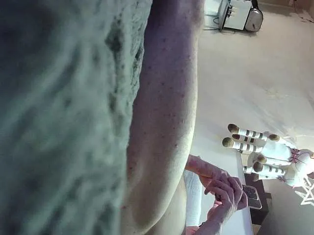 MishelBlessing – webcam model profile photo Image 6