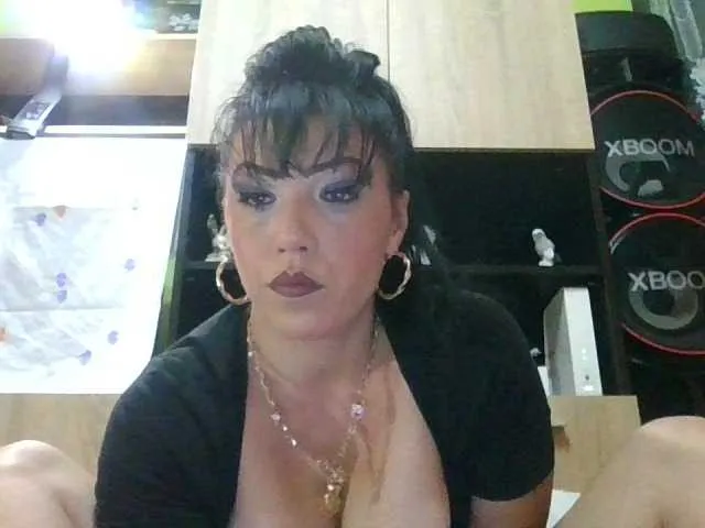 sweet_luana – webcam model profile photo Image 18