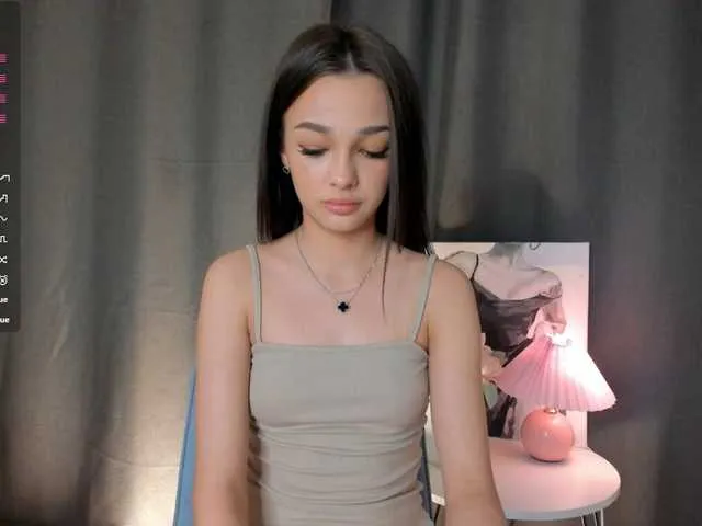 RosieFernandez – webcam model profile photo Image 2