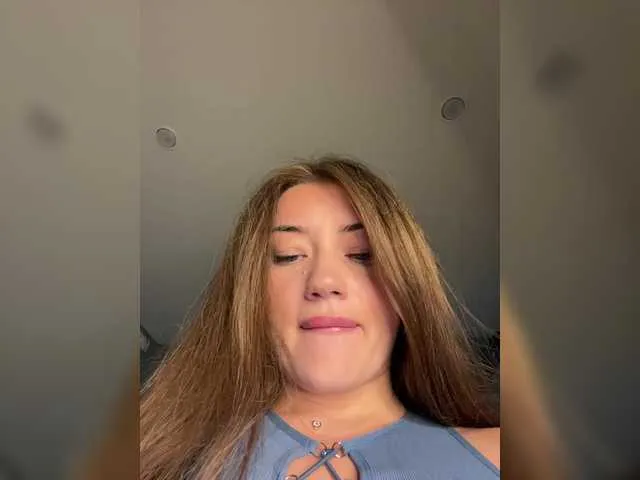 KarimeHills – webcam model profile photo Image 13