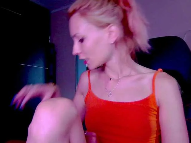 emma_glamm – webcam model profile photo Image 10