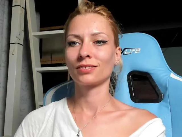emma_glamm – webcam model profile photo Image 19