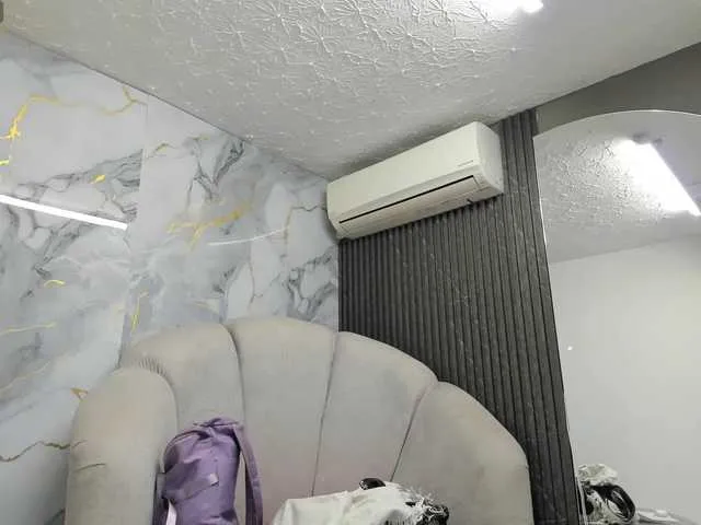 emma_glamm – webcam model profile photo Image 15