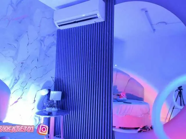 emma_glamm – webcam model profile photo Image 4