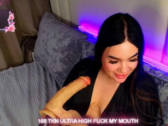 LennaVoss – webcam model profile photo Image 4