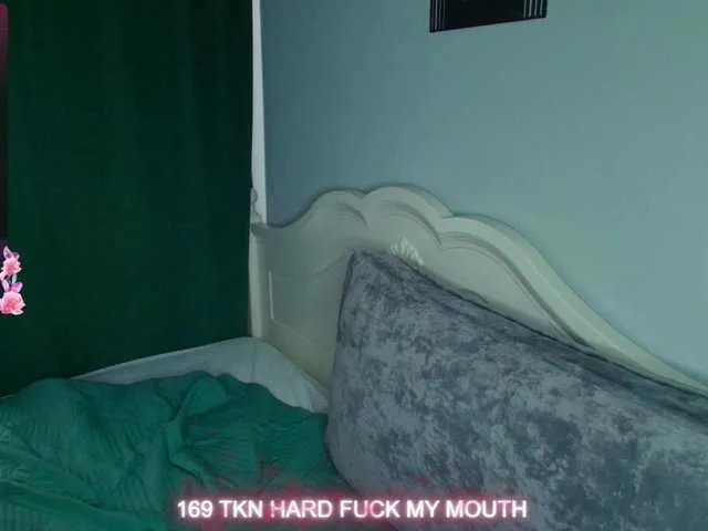 LennaVoss – webcam model profile photo Image 8