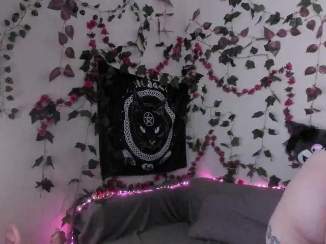 TynaJohnson – webcam model profile photo Image 11