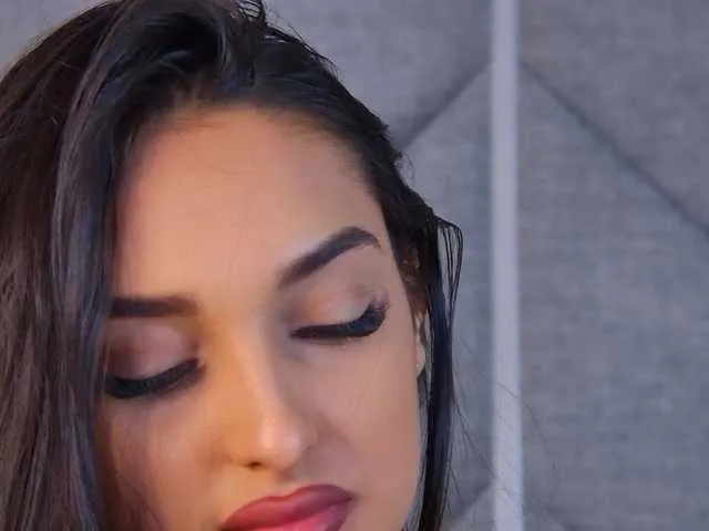 JadeRusell – webcam model profile photo Image 4