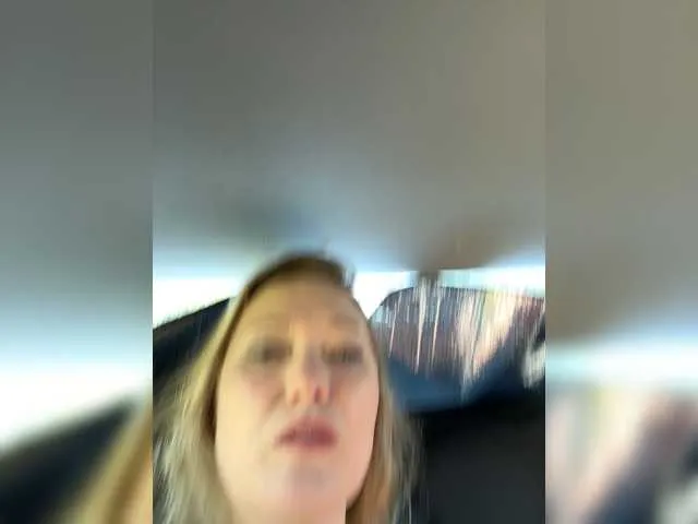 MelodyMorris – webcam model profile photo Image 4