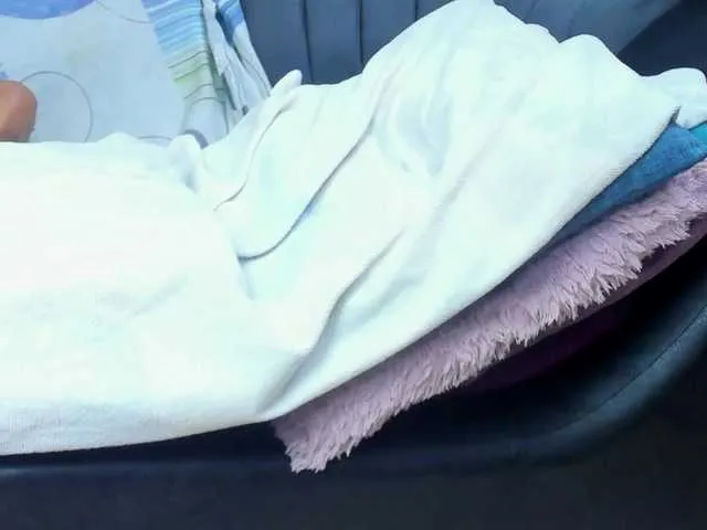 HANNIA_BAILEYS – webcam model profile photo Image 13