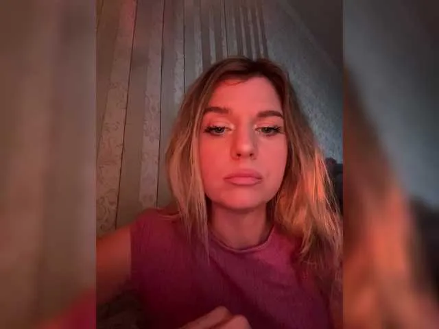 AbrilSilva – webcam model profile photo Image 16