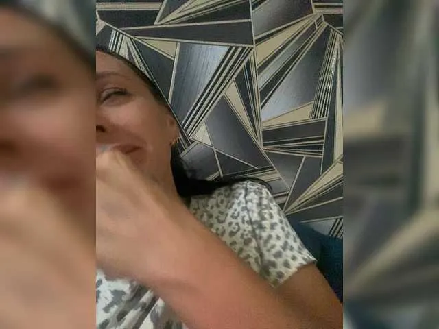 IsabellaEtthan – webcam model profile photo Image 4