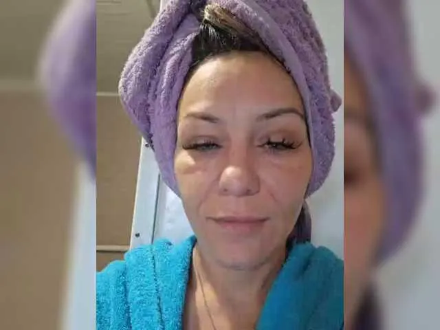 JadeRusell – webcam model profile photo Image 13