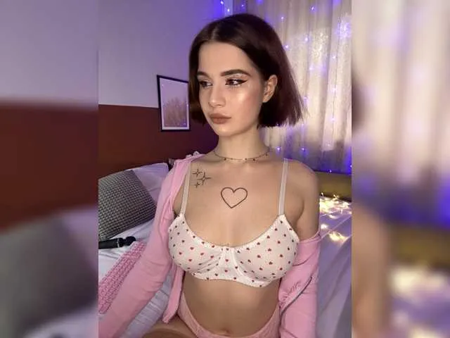 Live with LIZY_PORTMAN on FliCam Image 2