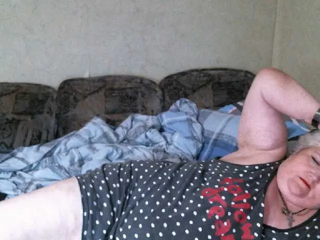 Lililth_Capri77 – webcam model profile photo Image 13