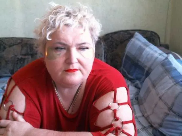 Lililth_Capri77 – webcam model profile photo Image 14