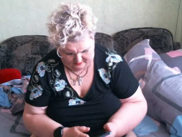 Lililth_Capri77 – webcam model profile photo Image 7