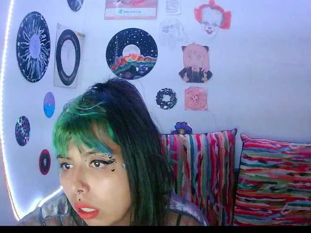irohani_usagi – webcam model profile photo Image 3