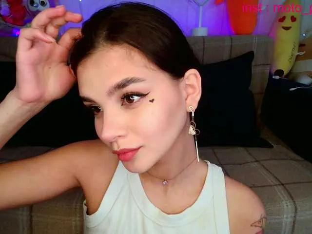 HanaSong – webcam model profile photo Image 5