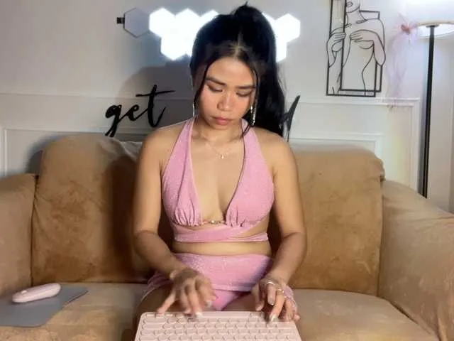 SandiSquirts – webcam model profile photo Image 8