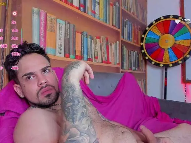 Donovan_Desmond – webcam model profile photo Image 10