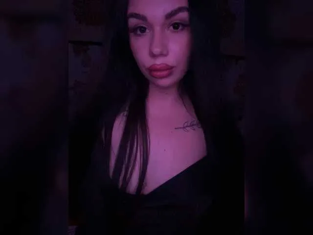 Alyssa_76 – webcam model profile photo Image 6