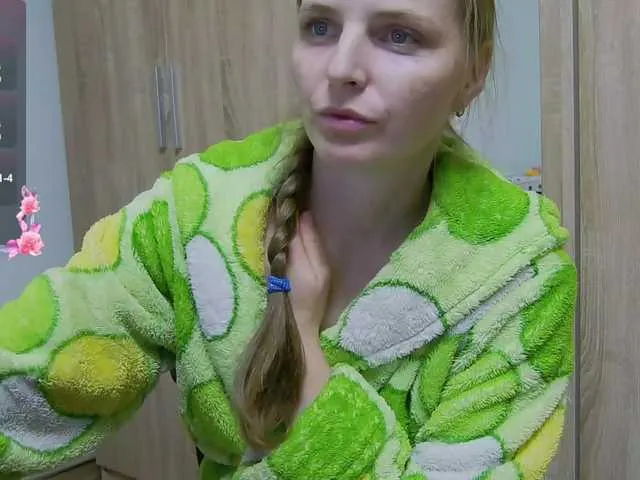 SandiSquirts – webcam model profile photo Image 5