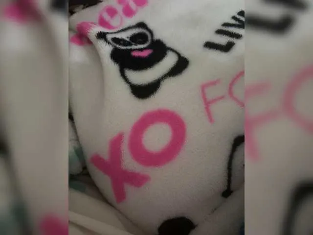 AmandaXXX98 – webcam model profile photo Image 17