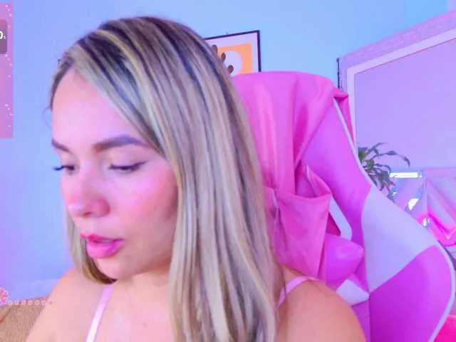 AmandaXXX98 – webcam model profile photo Image 7