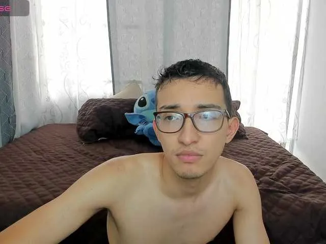 Riley_ray69 – webcam model profile photo Image 5