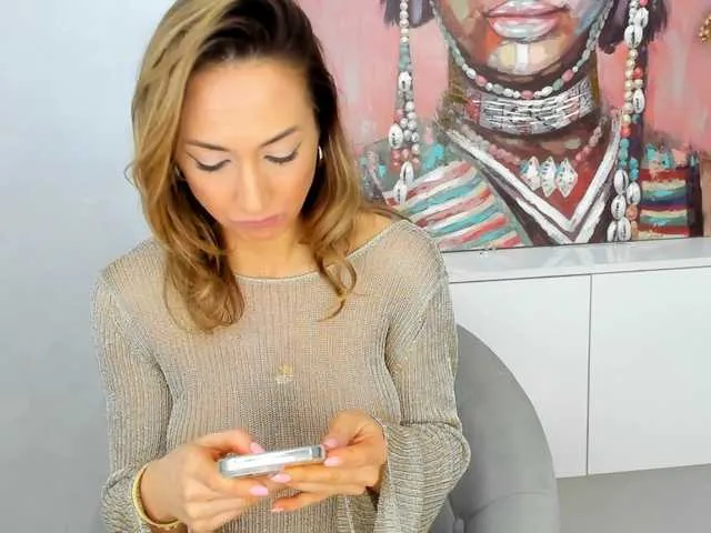 LuvC – webcam model profile photo