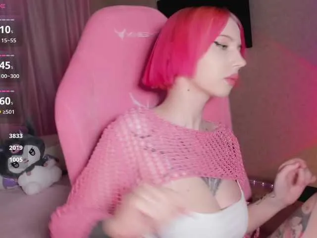 Curlyierr – webcam model profile photo Image 18