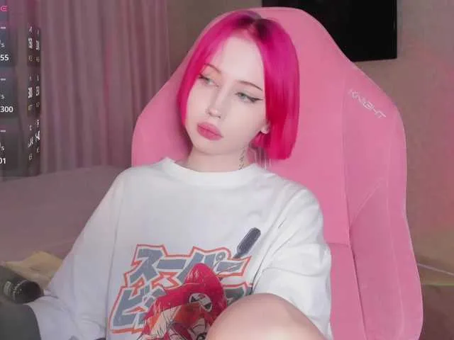 Curlyierr – webcam model profile photo Image 19