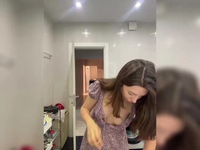 Live with RamonaWallace on FliCam Image 15