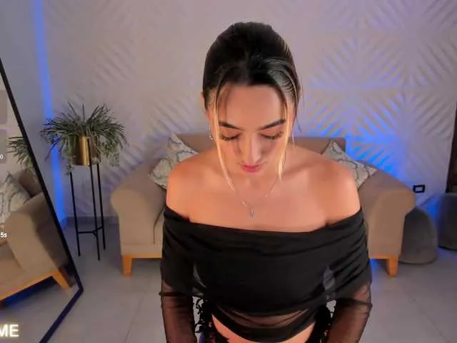 Aisi-20 – webcam model profile photo Image 5