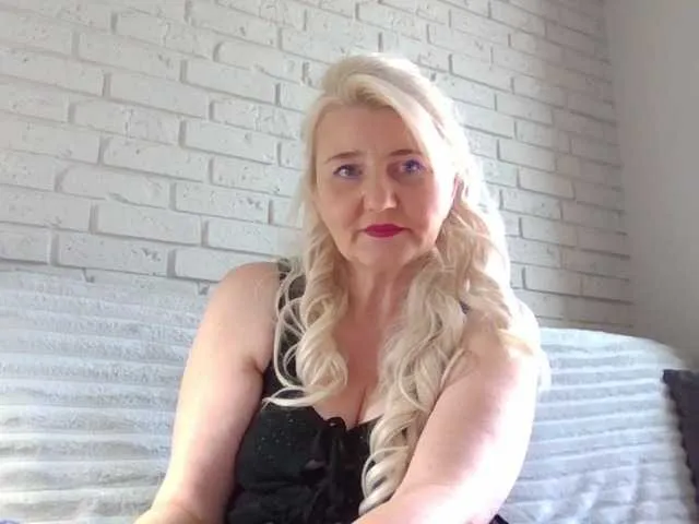 Live with Mellica on FliCam