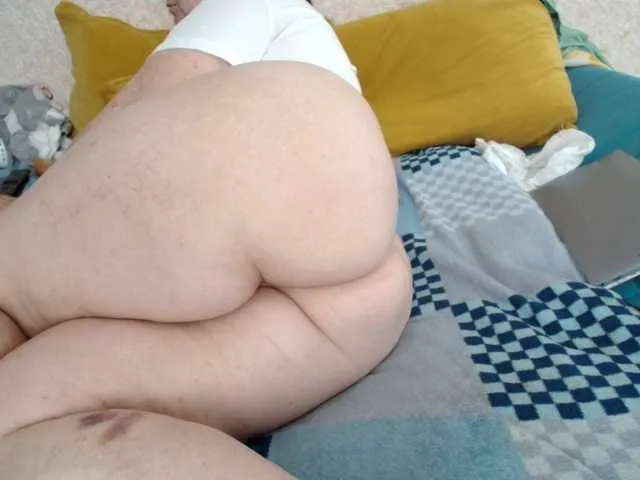 RosieFernandez – webcam model profile photo Image 14