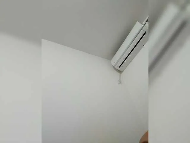 FitnessBunny – webcam model profile photo Image 7