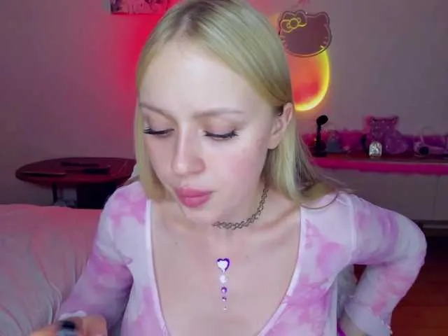 MindyKally Image 18