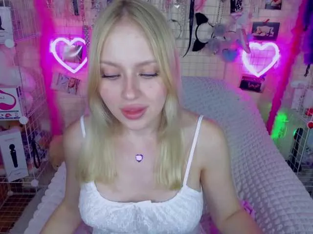 MindyKally Image 4