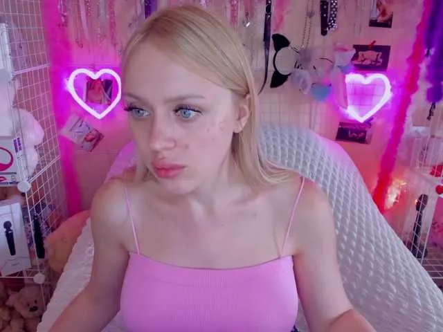 MindyKally Image 7