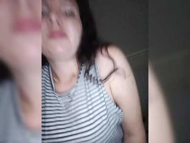 Live with VivianNash on FliCam Image 4