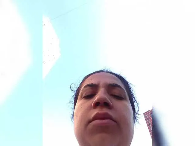 MiraDelynn – webcam model profile photo Image 12