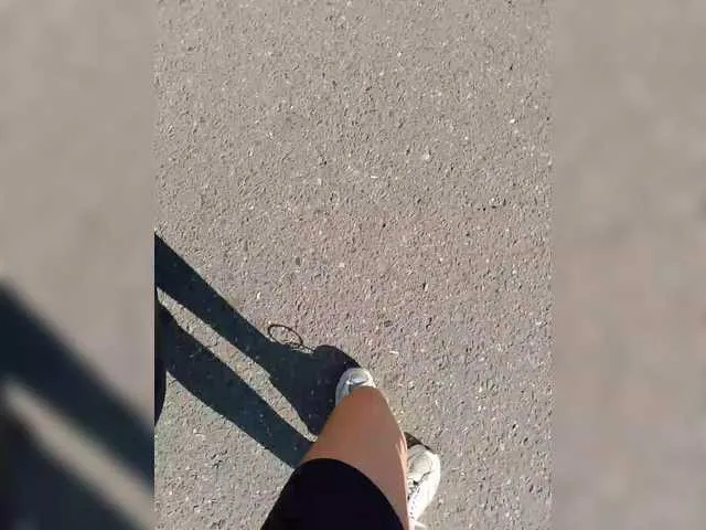 MiraDelynn – webcam model profile photo Image 2