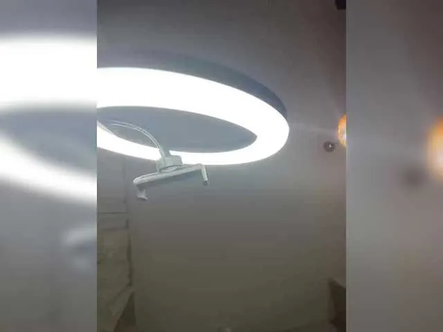 Live with MollyMo on FliCam