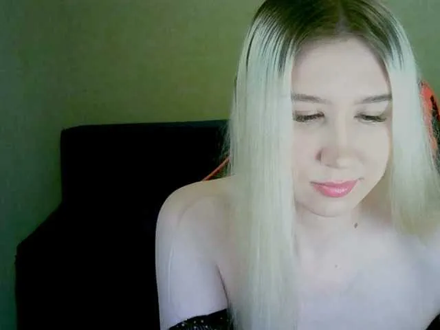 Live with milk_sugar on FliCam Image 9