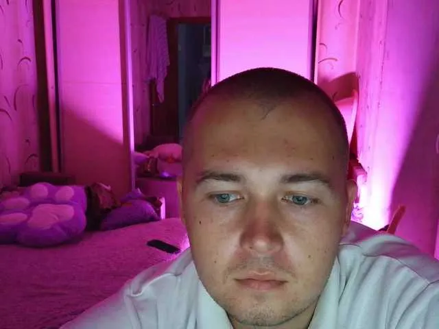 CameronRouss – webcam model profile photo Image 4